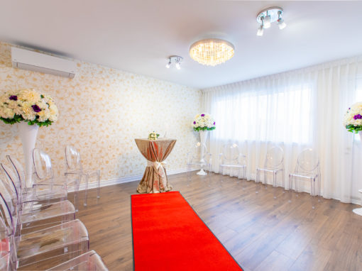 notaire montreal notary laval Longueuil celebration civil marriage courthouse celebrant de mariage civil palais de justice wedding officiant civil union Quebec celebration ceremony room hall salle de mariage pour celebration de mariage civil célébrant-de-mariage-civil-.jpg