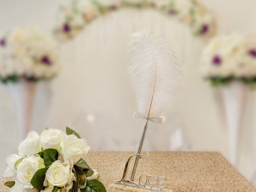 notaire montreal notary laval Longueuil celebration civil marriage courthouse celebrant de mariage civil palais de justice wedding officiant civil union Quebec celebration ceremony room hall salle de mariage pour celebration de mariage montreal-civil-marriage-1.jpg