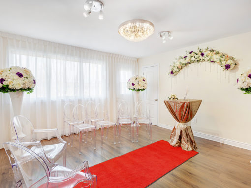 notaire montreal notary laval Longueuil celebration civil marriage courthouse celebrant de mariage civil palais de justice wedding officiant civil union Quebec celebration ceremony room hall salle de mariage pour celebration de mariage montreal-civil-marriage-courthouse.jpg